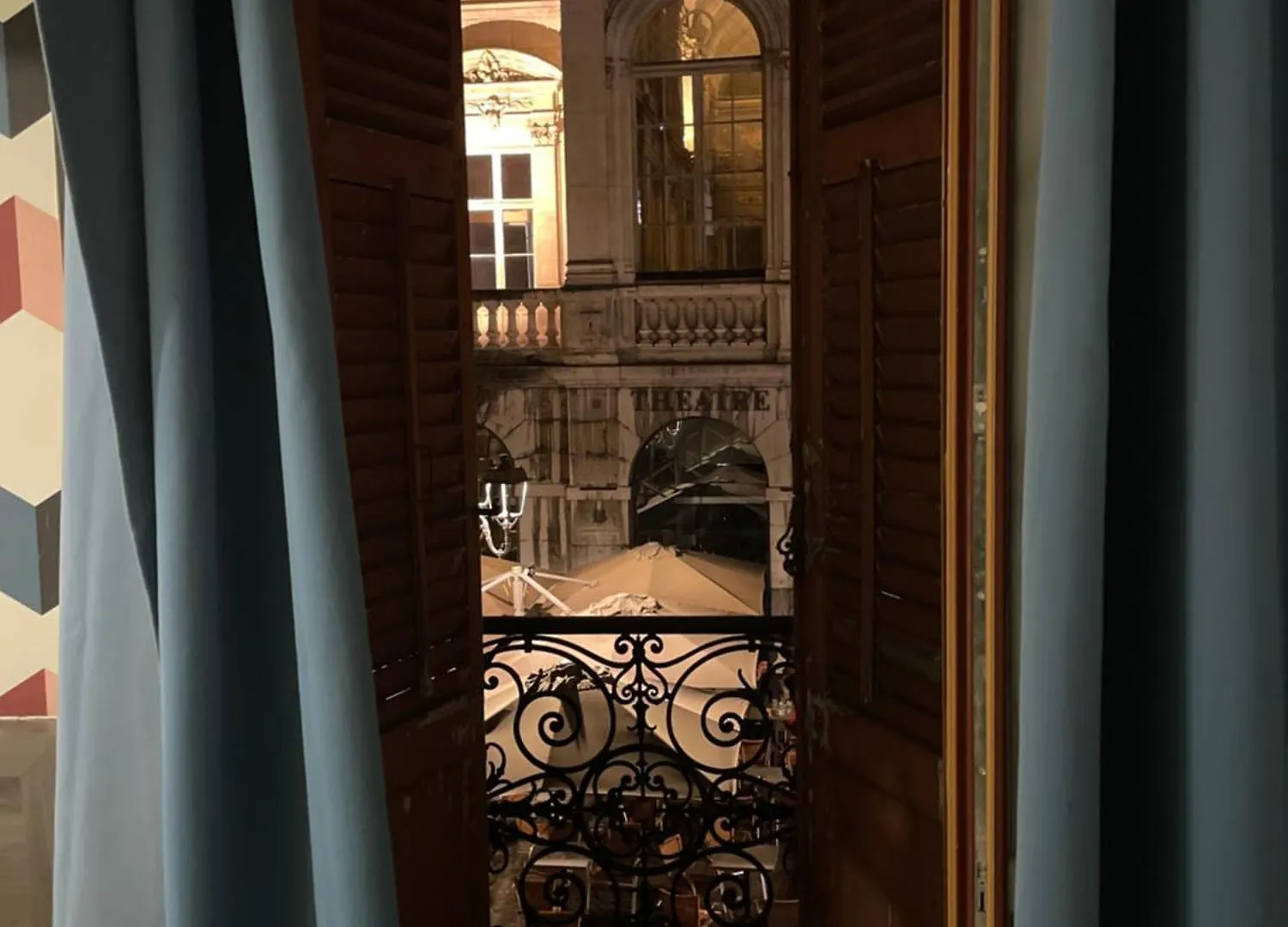 Theatre Hotel Chambery 2*,  France