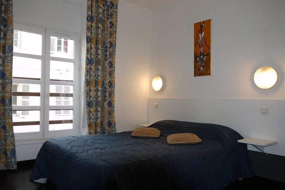 Theatre Hotel Chambery 2*,  France